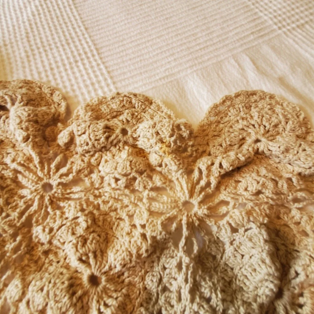 Doily Hand made brown Crocheted Table Runner 40